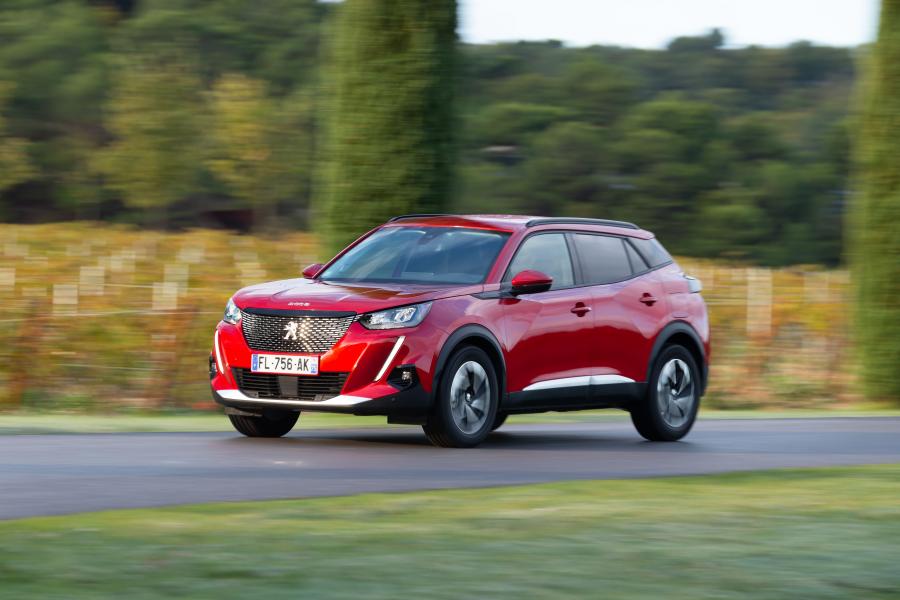  Peugeot 2008 2019 года  (WW) (фото 19 из 42)